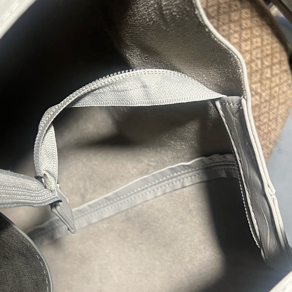 Alex Max - Picture 9 of 11